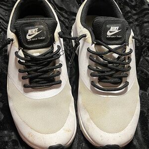 Womens 6.5 Nike. Used.